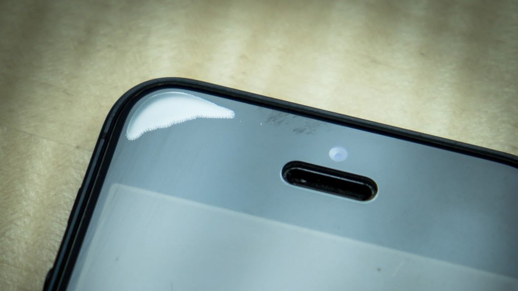 Чем защитить экран телефона? Защитное стекло для смартфона Redmi Note 4/4X в наличии в нашем магазине.
